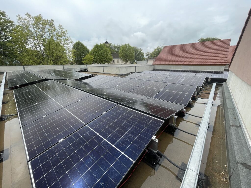 Les premiers kWh autoconsommés sur les écoles de Dole